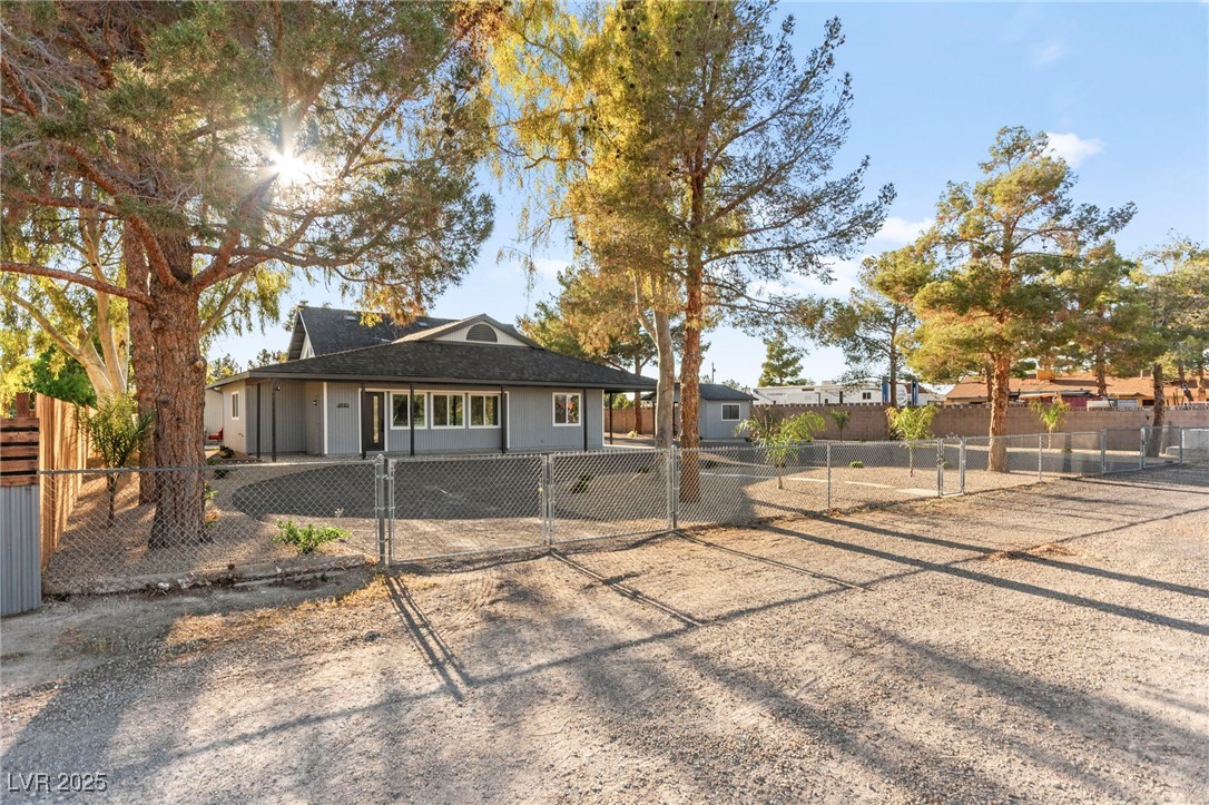6920 Bradley Road