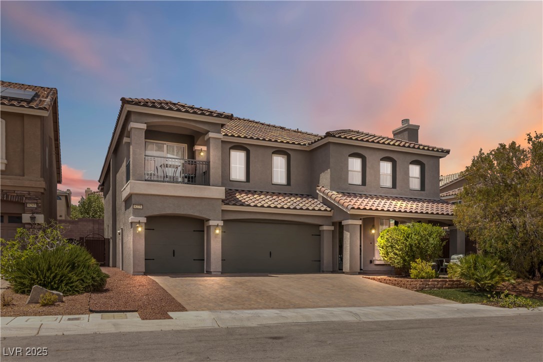 8275 Old Creek Ranch Street