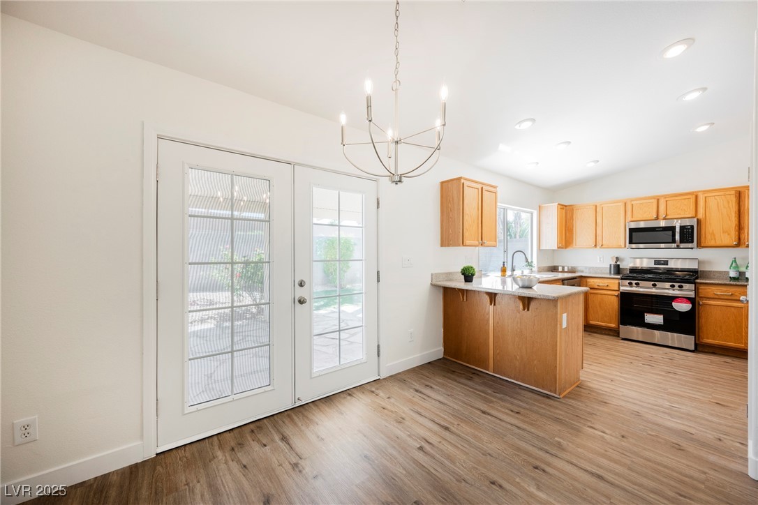 7754 Pink Ginger Street