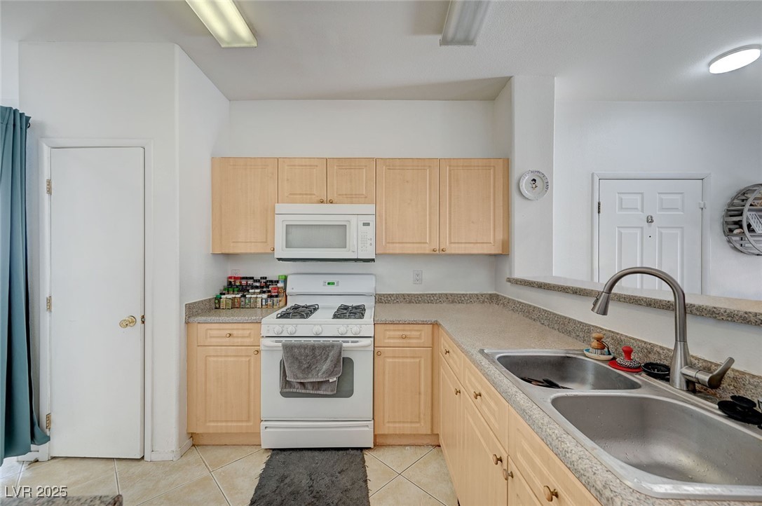 8801 Duncan Barrel Avenue 103