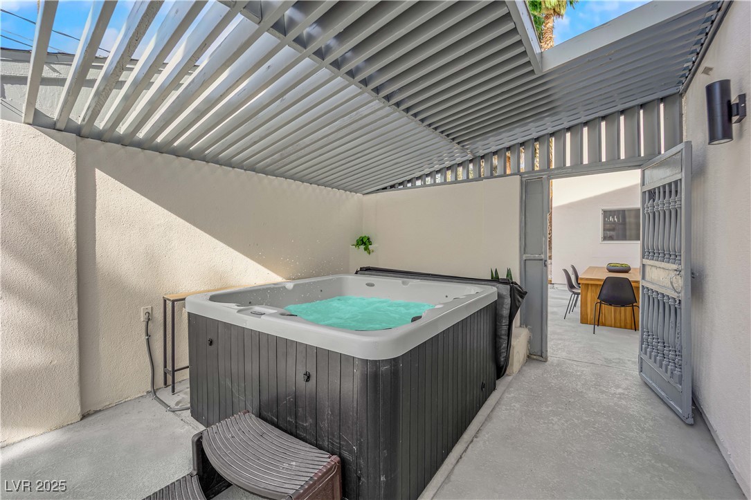 2160 Pueblo Circle