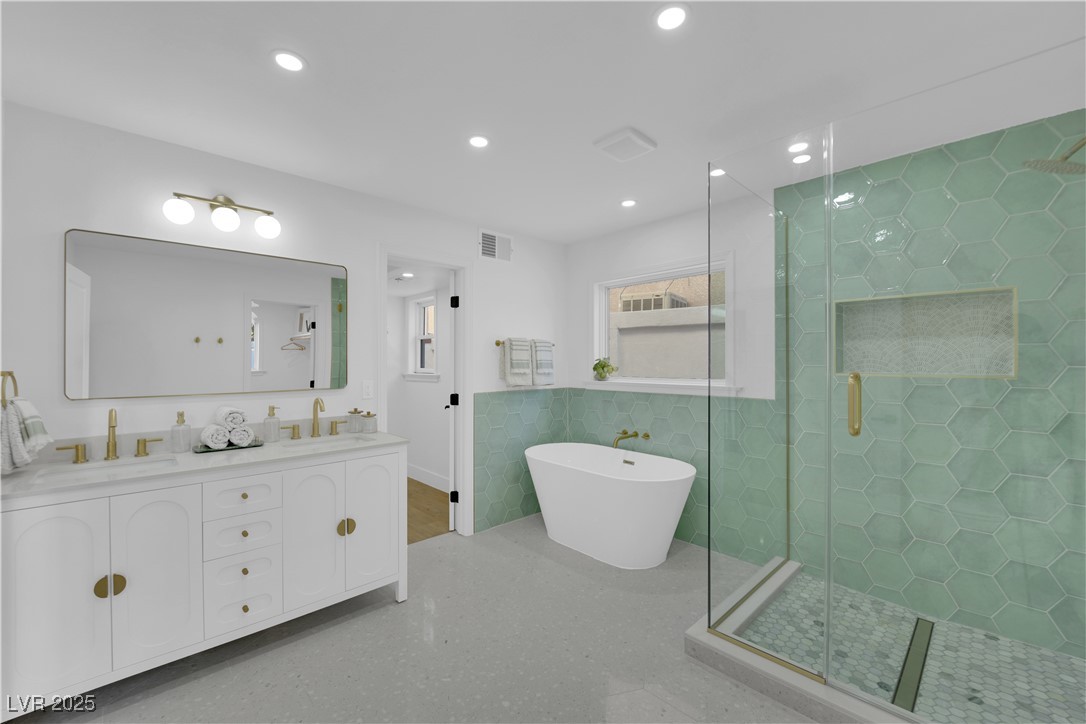 2160 Pueblo Circle
