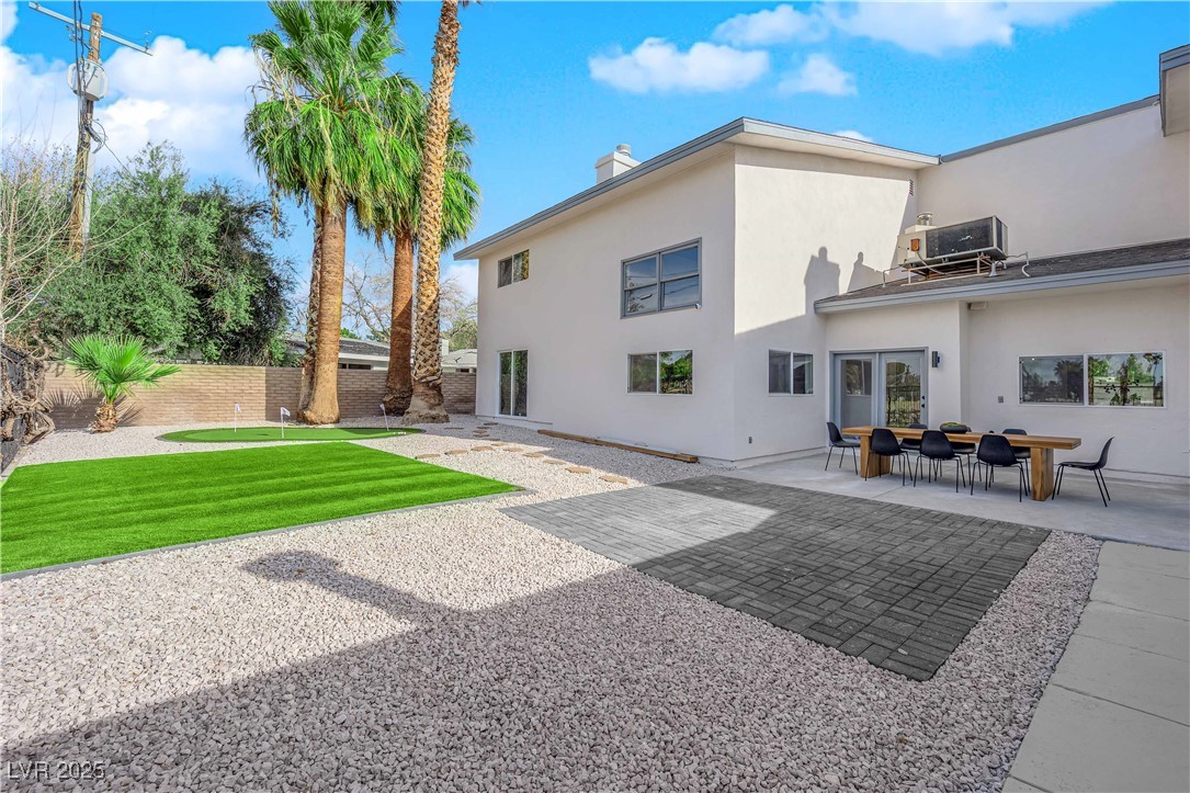 2160 Pueblo Circle
