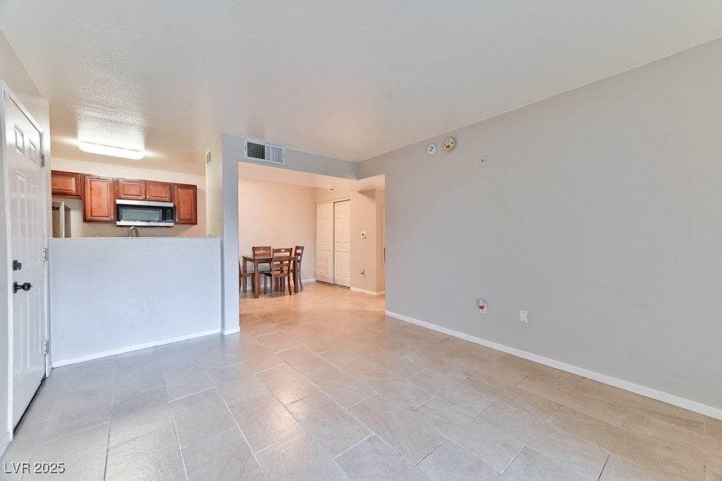 7885 West Flamingo Road 1016