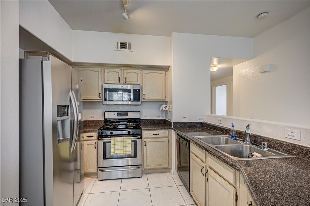 3400 Cabana Drive 1068