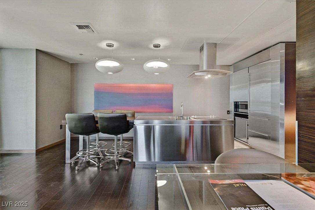 4381 West Flamingo Road 1101