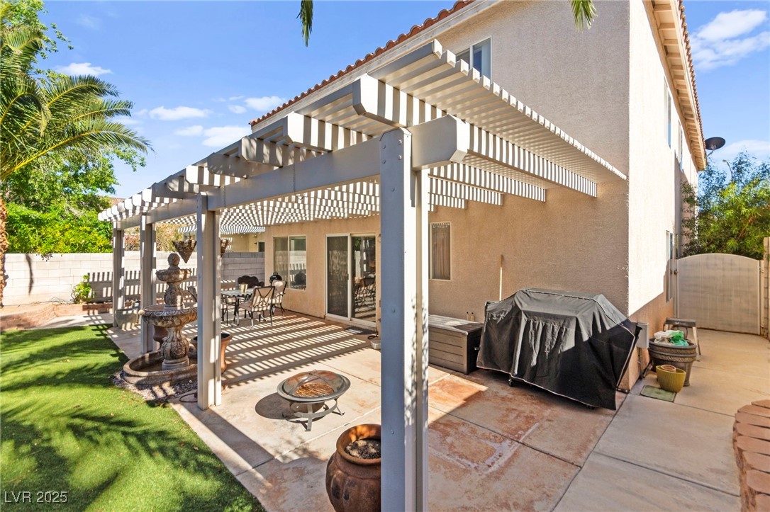 9522 Arrowhead Falls Court