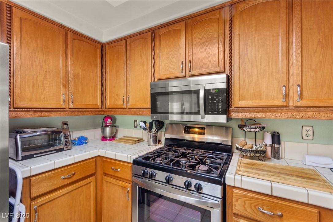 9522 Arrowhead Falls Court