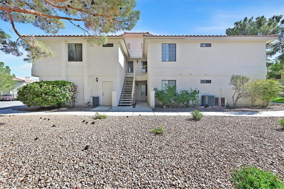 2633 South Durango Drive 204