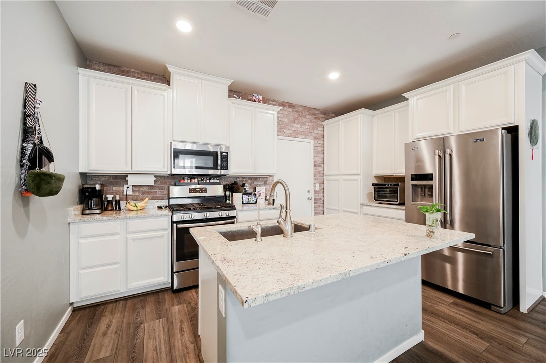 6228 Haiku Stairs Street