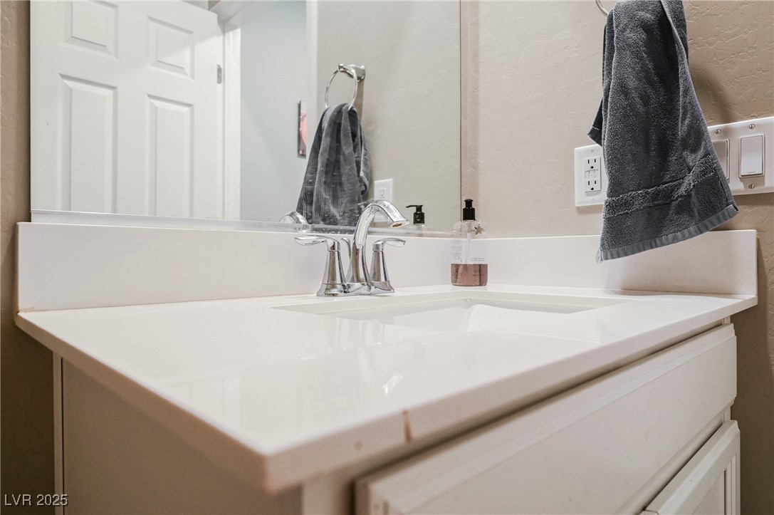 6228 Haiku Stairs Street