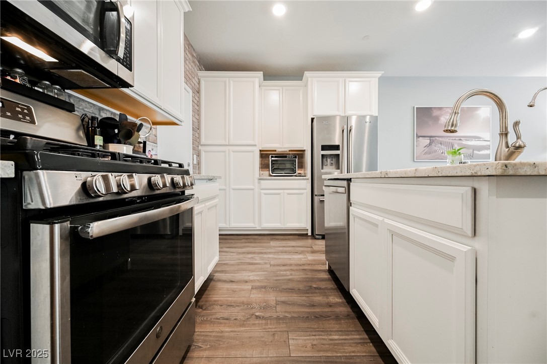 6228 Haiku Stairs Street