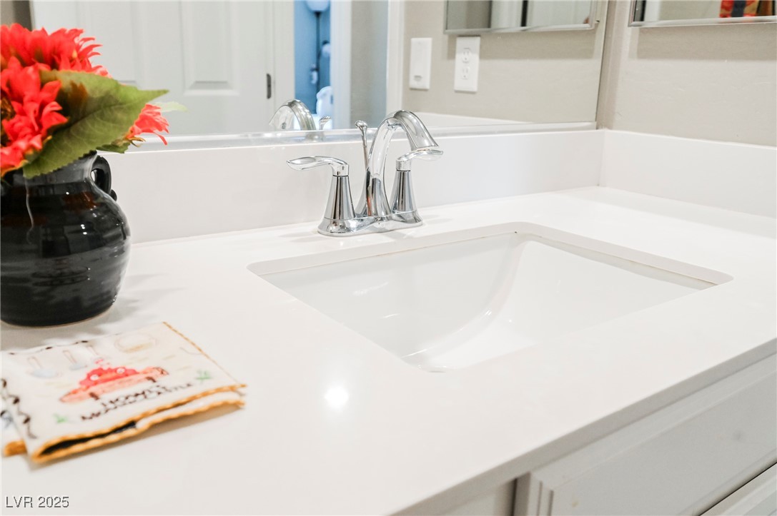 6228 Haiku Stairs Street