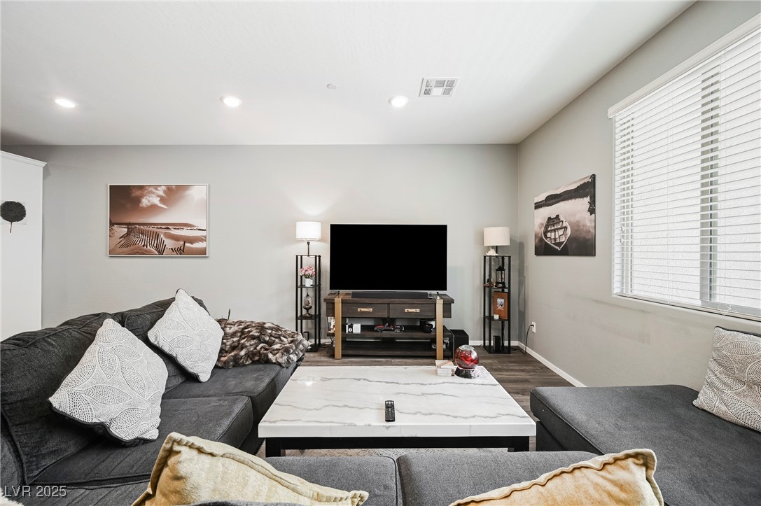 6228 Haiku Stairs Street