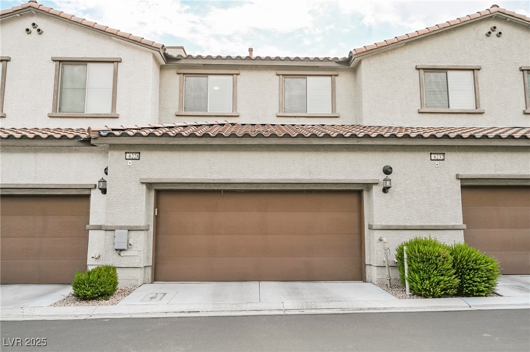 6228 Haiku Stairs Street