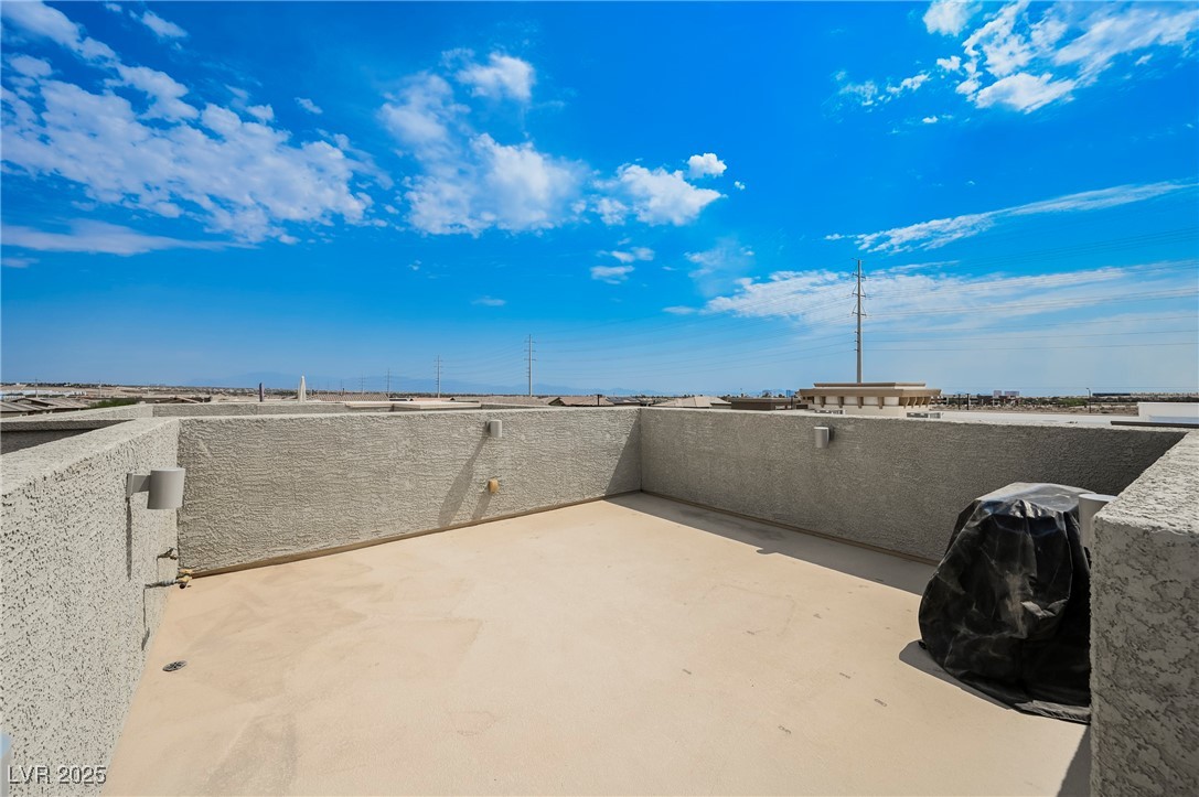 6228 Haiku Stairs Street