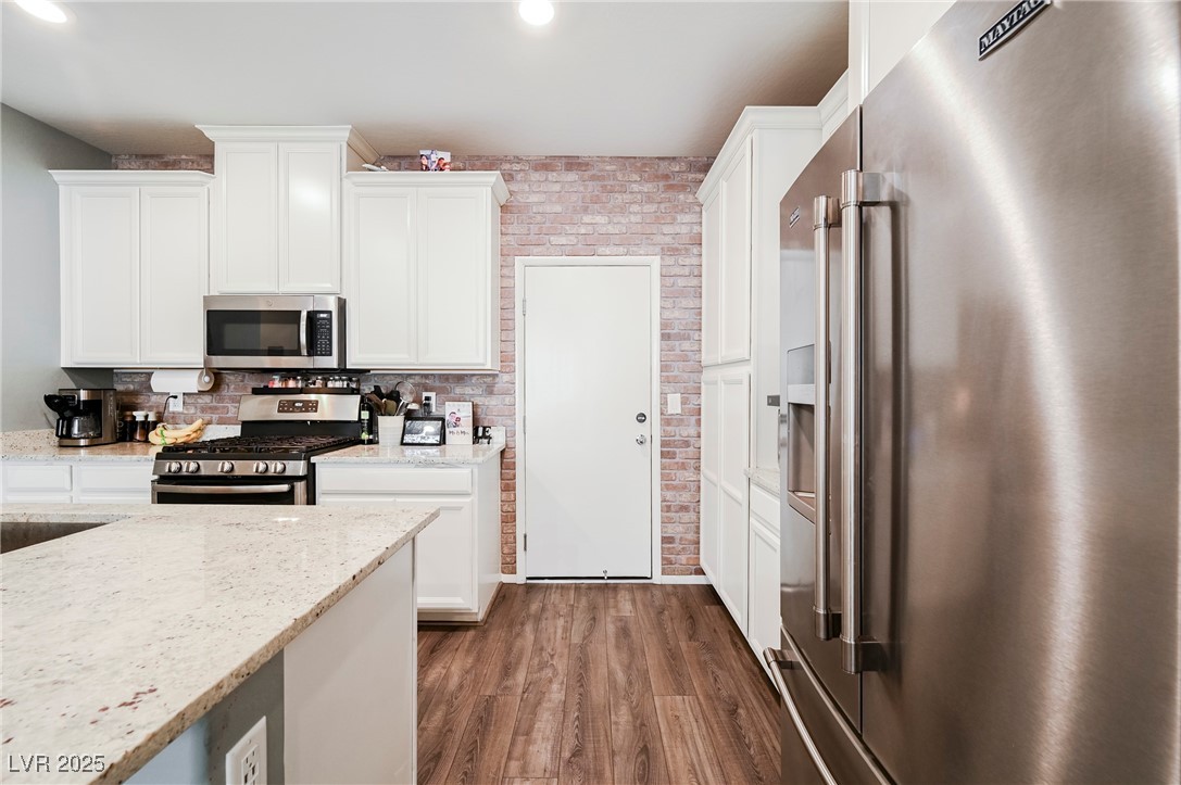 6228 Haiku Stairs Street