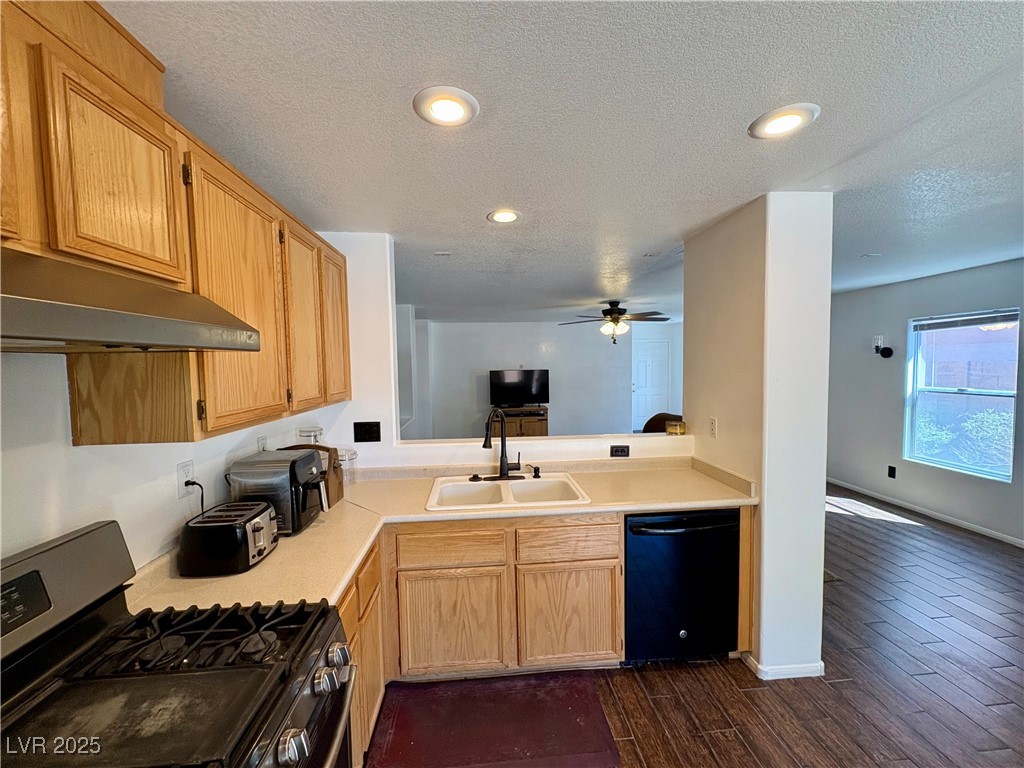 8237 Cline Mountain Street