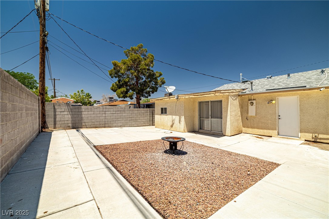5817 Glen Eagles Lane