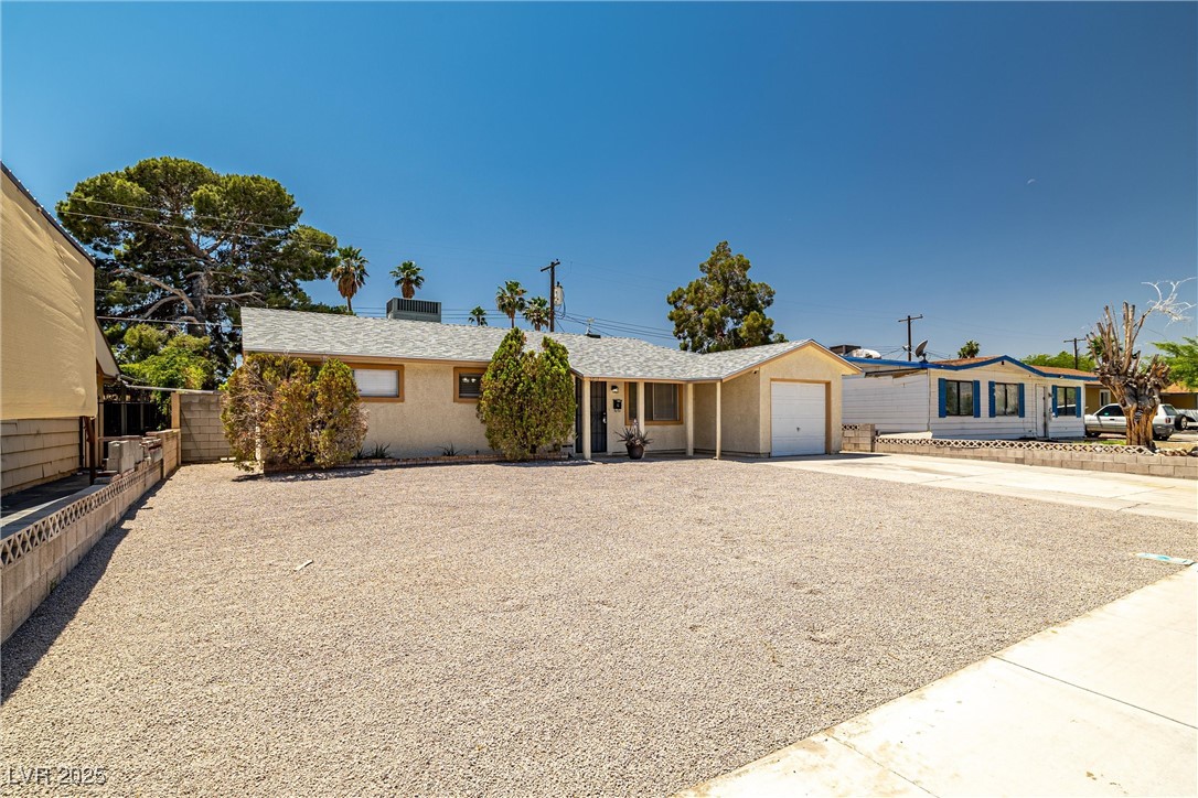 5817 Glen Eagles Lane
