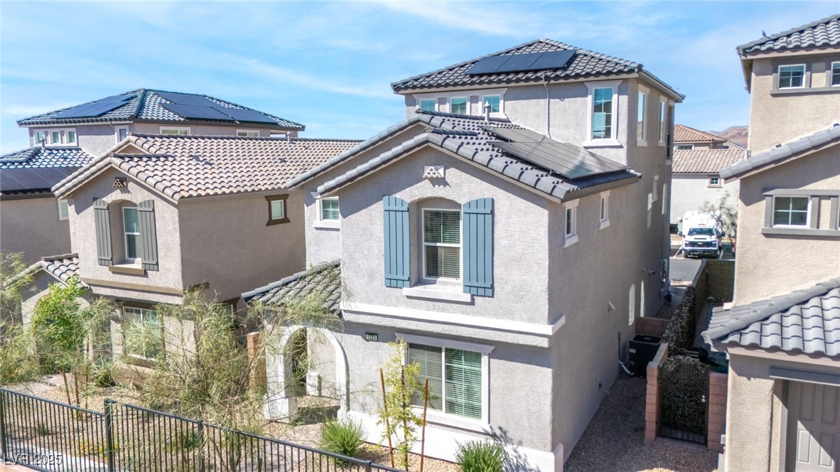 1323 Cerulean Avenue