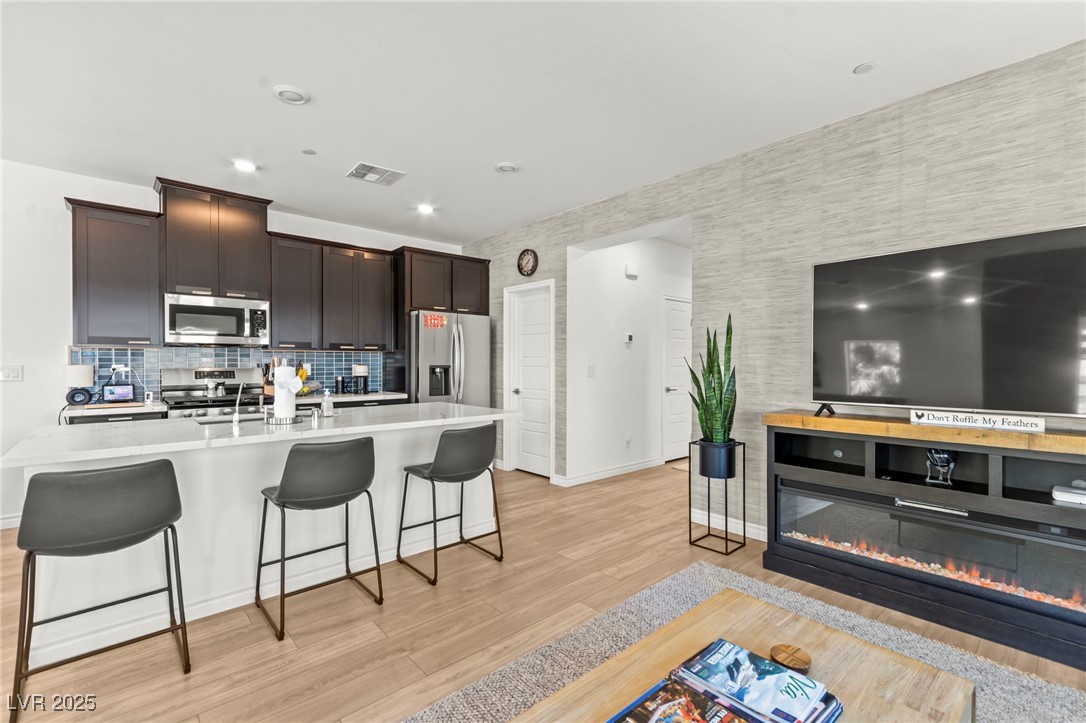 295 Callen Falls Avenue 2225