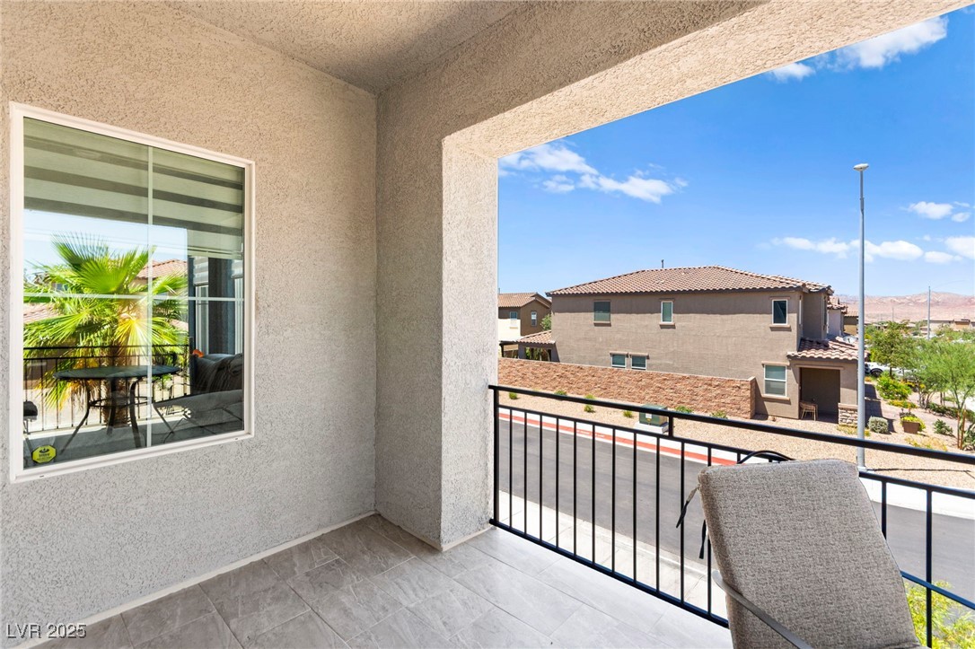 295 Callen Falls Avenue 2225