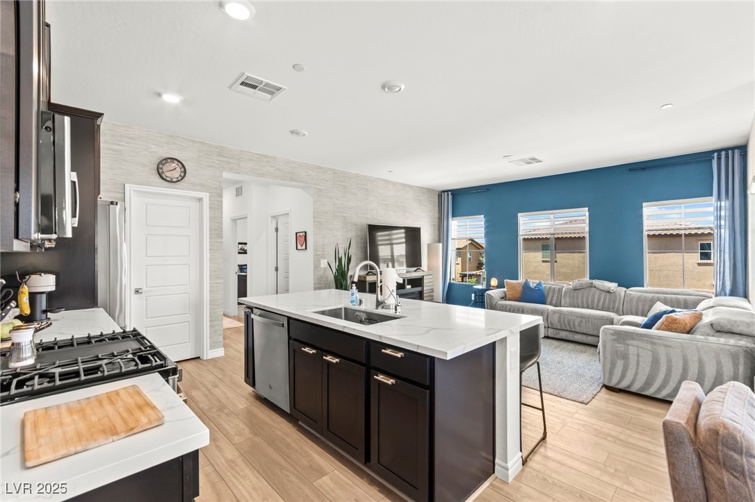295 Callen Falls Avenue 2225