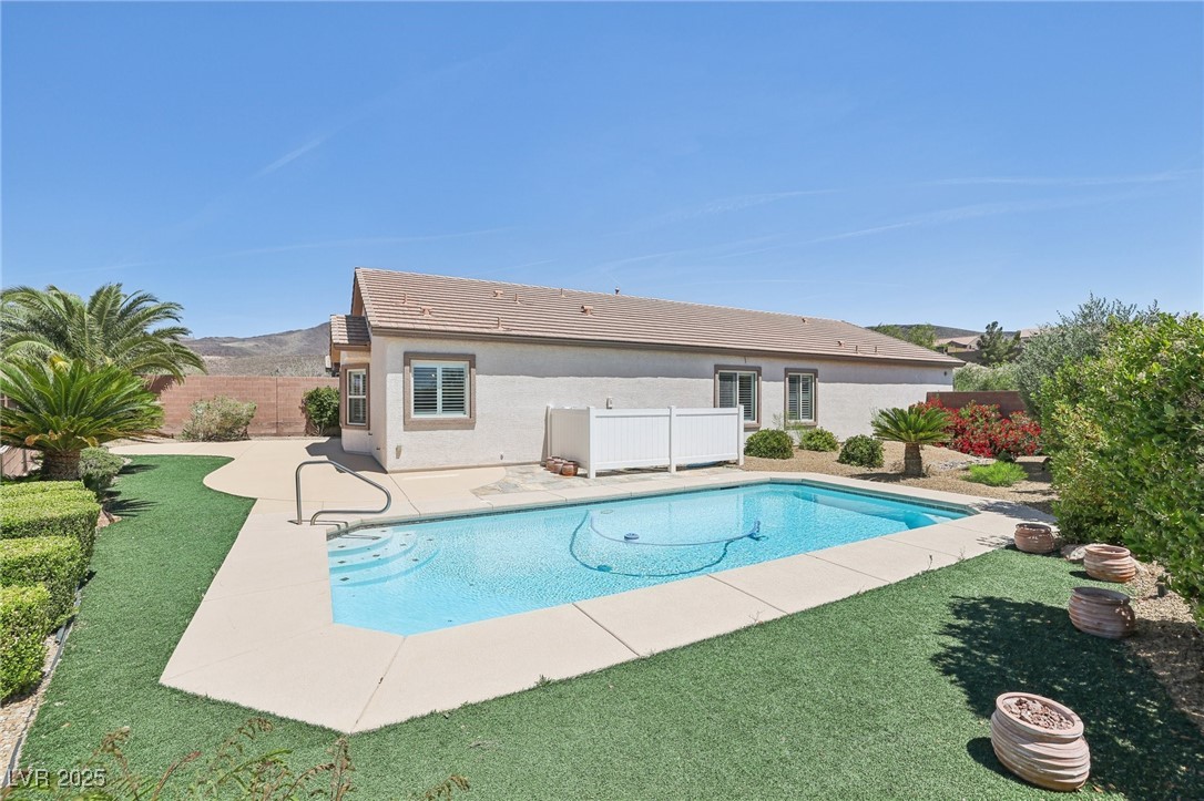 2284 Carambala Lane