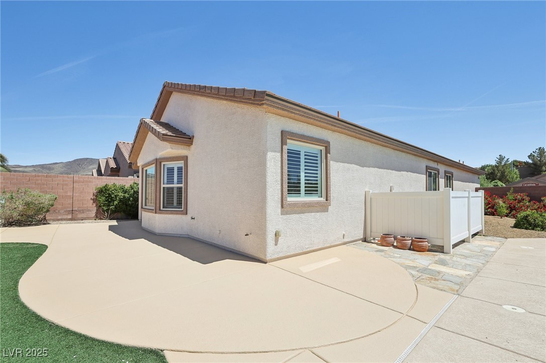 2284 Carambala Lane