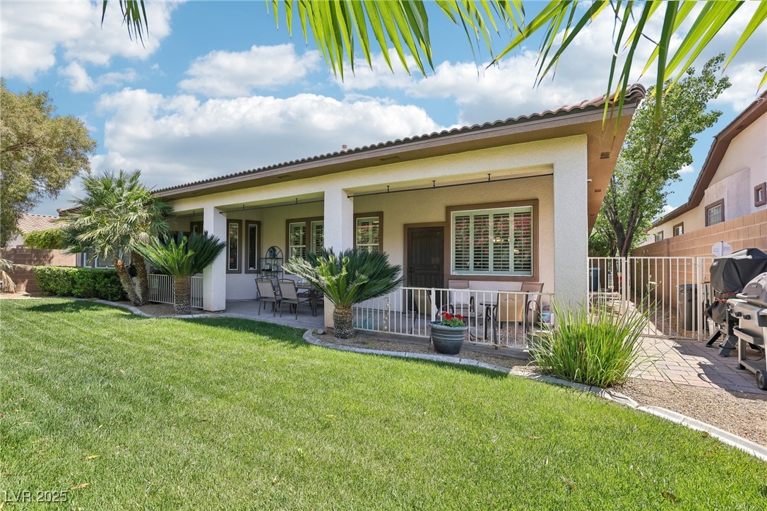 10404 Stanberry Avenue