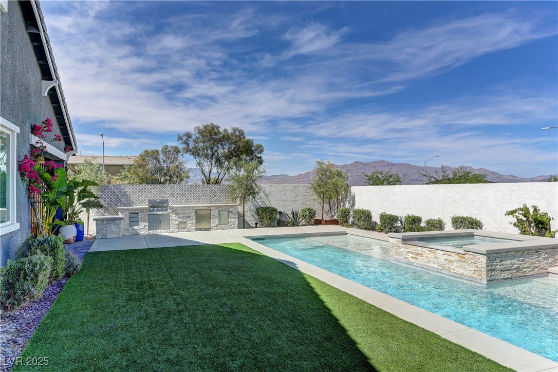 6390 Montrose Park Court