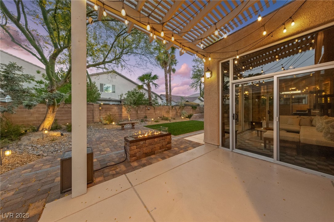 5823 Falling Stream Avenue
