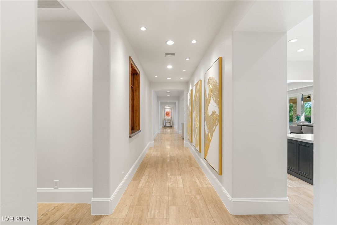 11 Misty Peaks Court