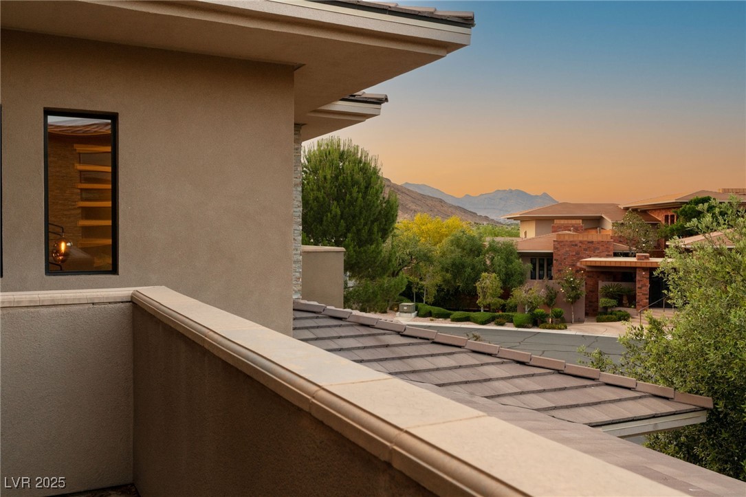 11 Misty Peaks Court