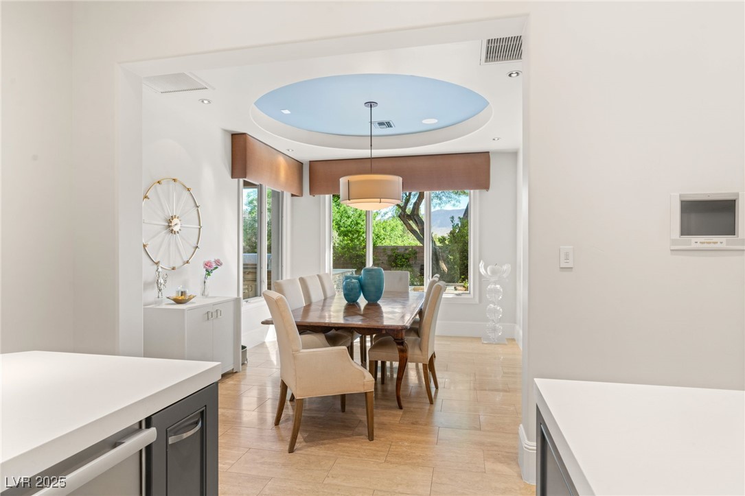 11 Misty Peaks Court