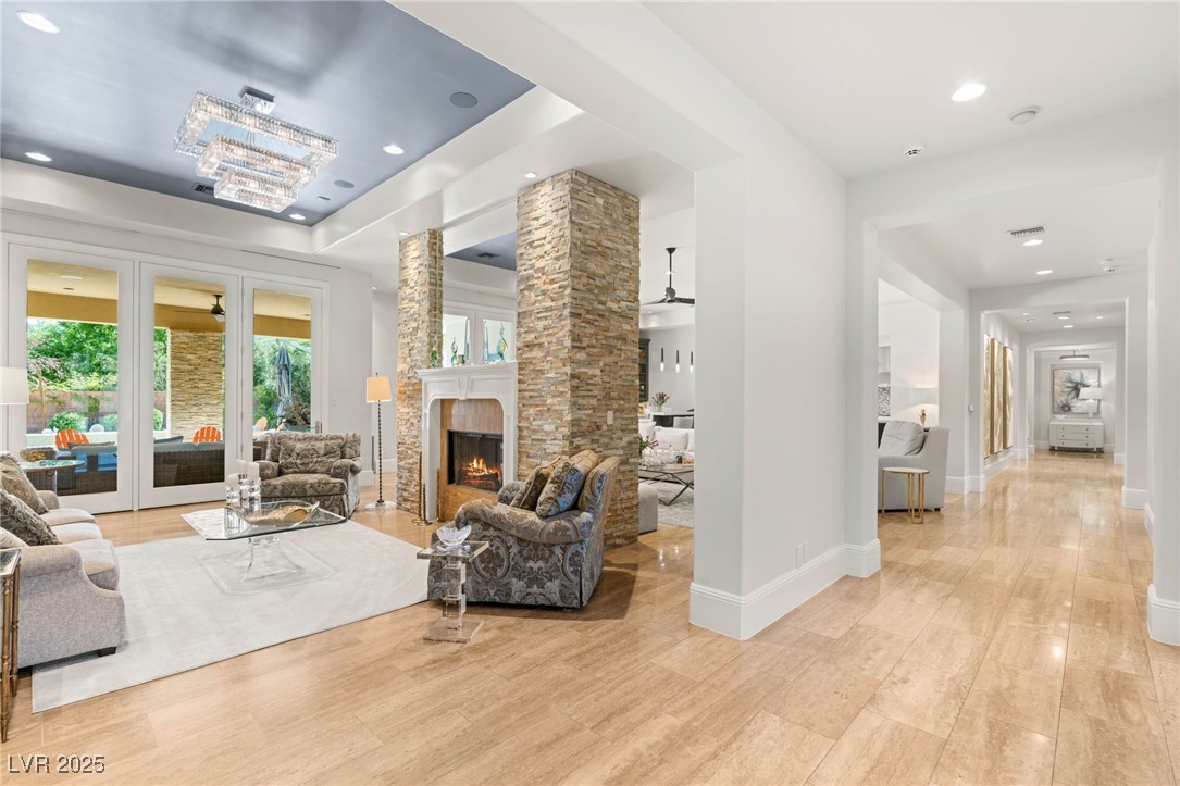 11 Misty Peaks Court