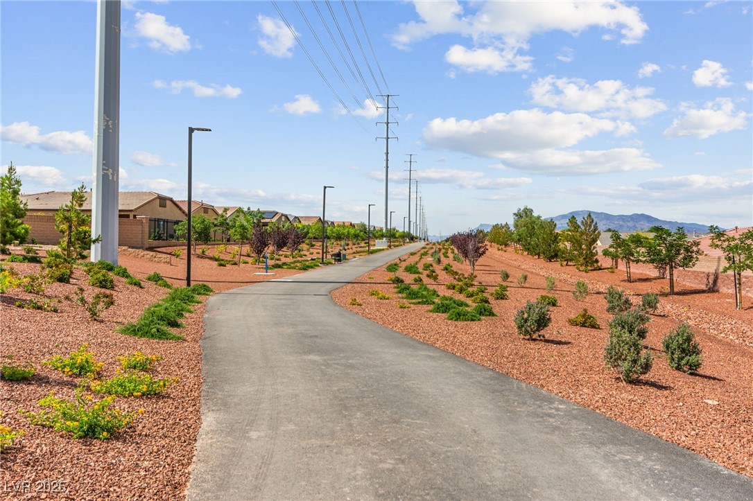 10951 Stone Crossing Avenue