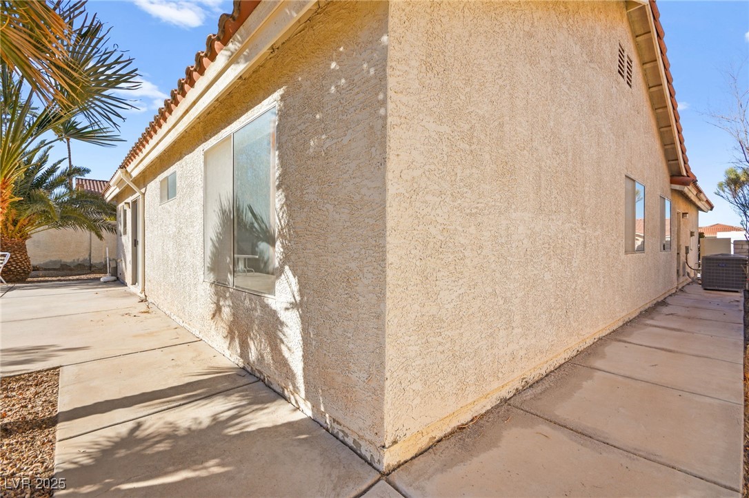 433 Old Palms Drive