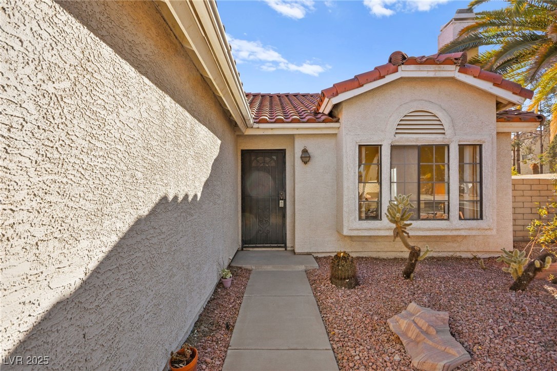433 Old Palms Drive