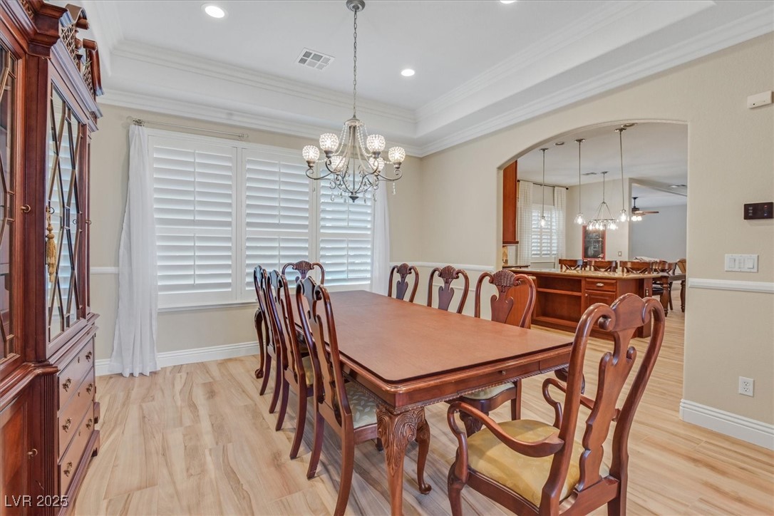 2555 Antique Blossom Avenue