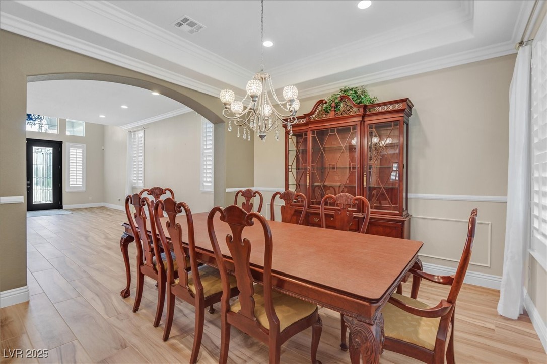 2555 Antique Blossom Avenue