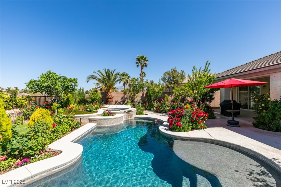 8221 Bay Dunes Street
