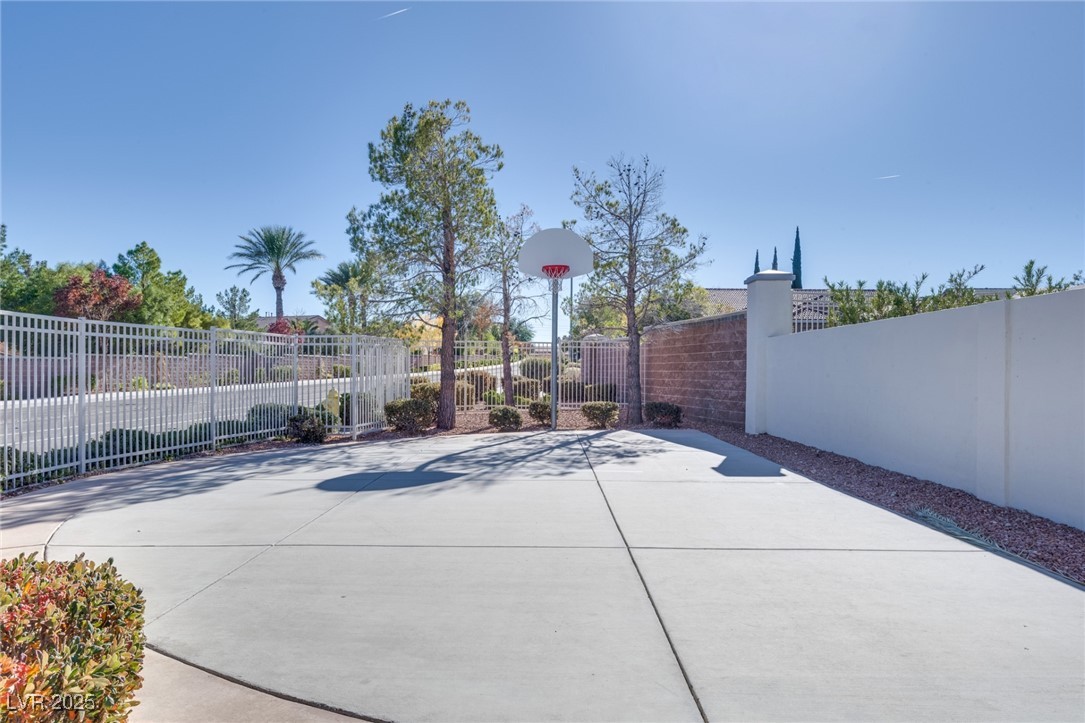 10357 Bent Willow Avenue