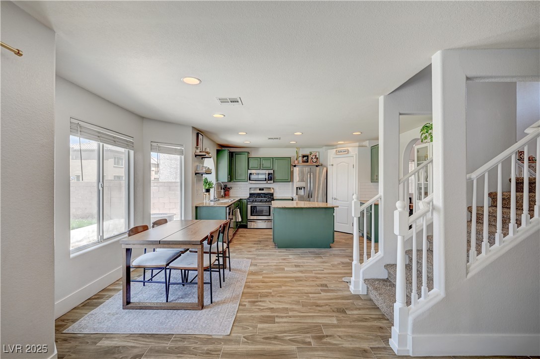 412 ORCHID OASIS Avenue