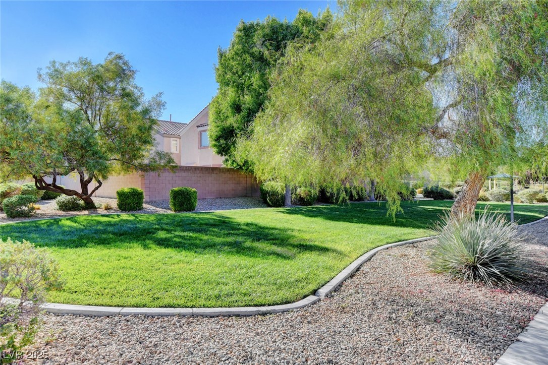 412 ORCHID OASIS Avenue