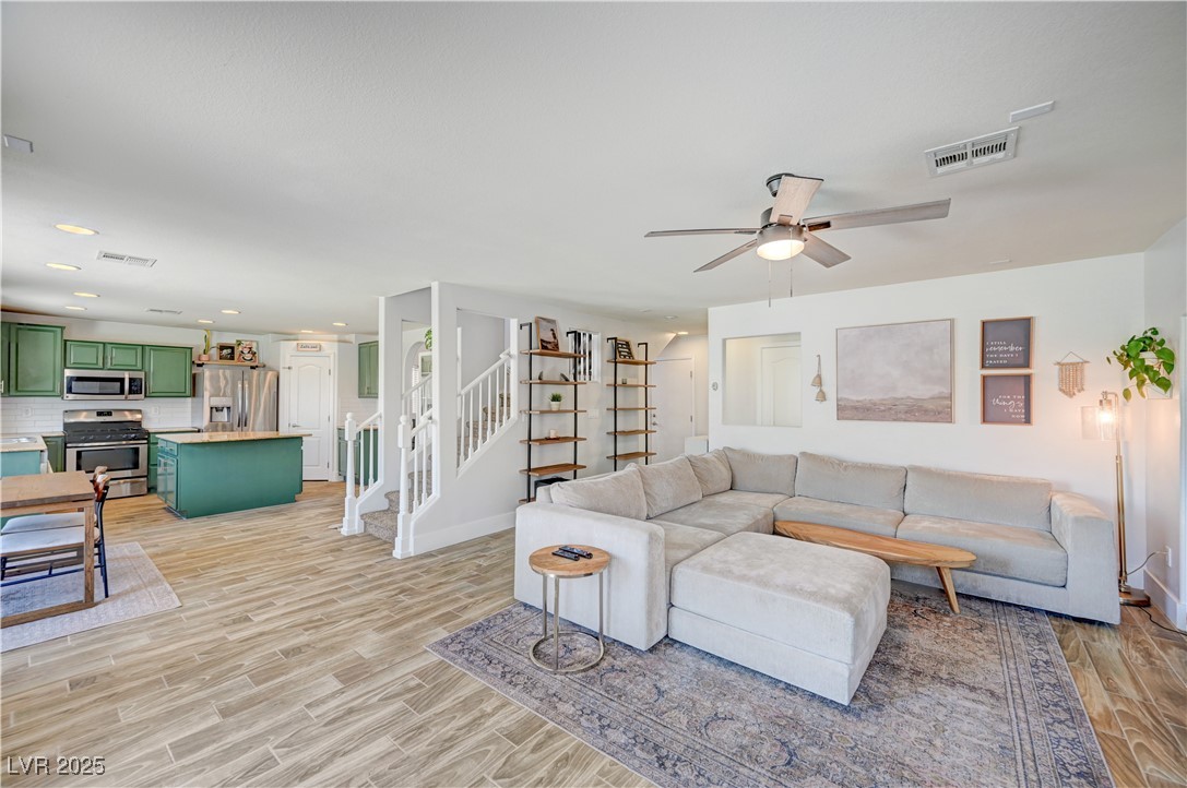 412 ORCHID OASIS Avenue