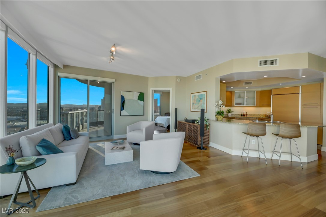 222 Karen Avenue 3307