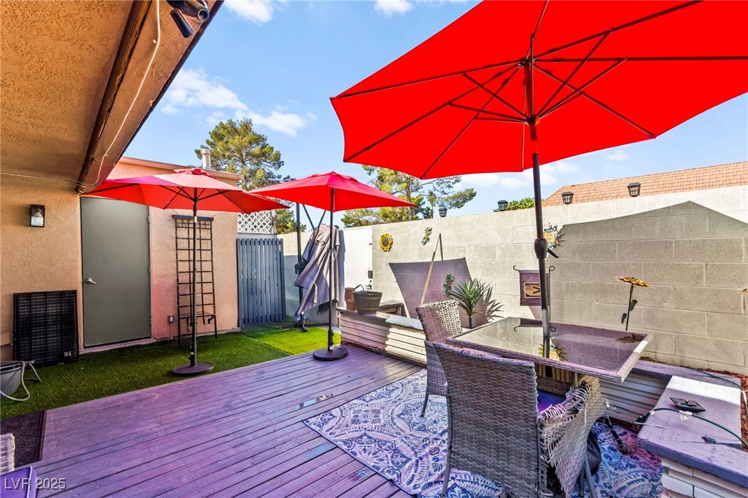 2569 Paradise Village Way