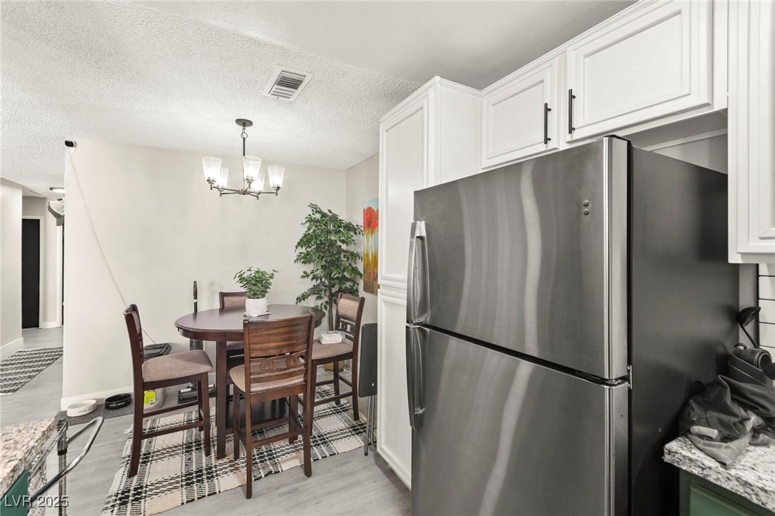 2569 Paradise Village Way
